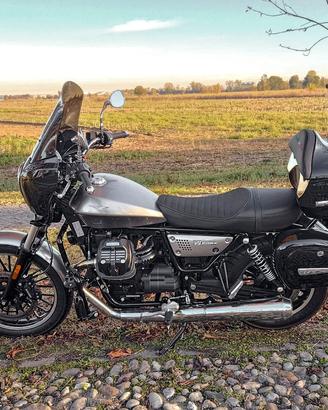 Moto Guzzi V9 850 E5  Roamer