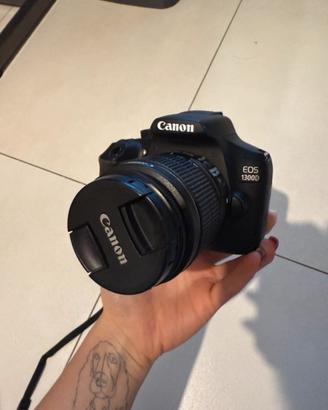Canon EOS 1300D reflex
