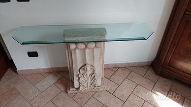 Consolle in cristallo con capitello