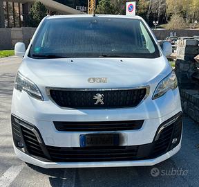 Peugeot Expert Traveller