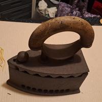 Ferro da stiro a Carbone Antico