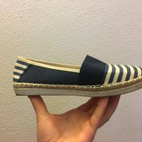 Espadrillas a righe bianche e blu taglia 37