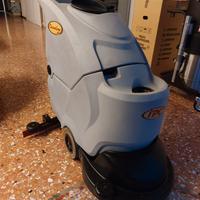 Lavasciuga - Lavapavimenti Uomo a Terra