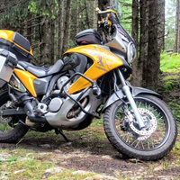 Honda transalp 700