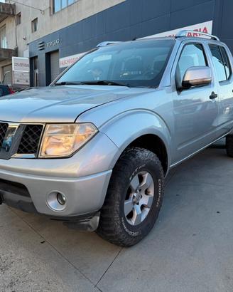 Nissan Navara 2.5 dCi 4 porte Double Cab Sport