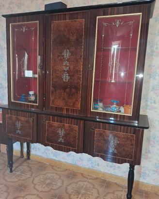 credenzina in legno buono stato 