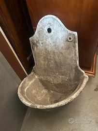 Lavandino antico in ghisa da giardinoo