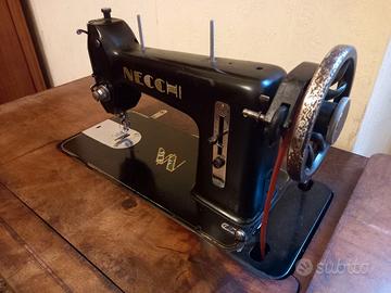Macchina per cucire Necchi