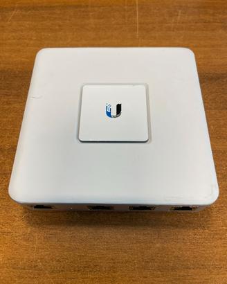 FIREWALL UBIQUITI USG-3P
