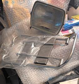 Bauletto e faro CEV per ciclomotore