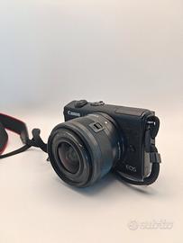 Canon Eos M200