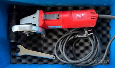 SMERIGLIATRICE MILWAKEE AG 10-125 1010 W