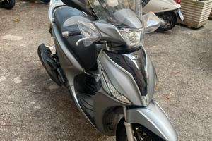 Kymco People S 200