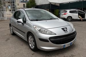 Peugeot 207 1.4 HDi 70CV 5p. XT