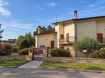 Villa a montalcino