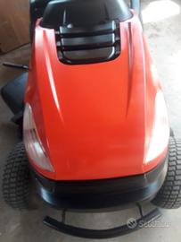 Trattorino tagliaerba