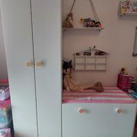 Armadio e panca contenitore