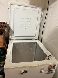 Congelatore a pozzetto