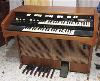 Organo Hammond L122