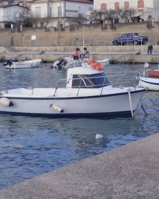 Barca cabinata GIB 62 – Perkins 50 CV – 6,20 m