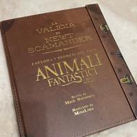 Libro la valigia di Newt Scamander