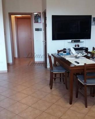 Appartamento di 85 m² con 4 locali e posto auto a 