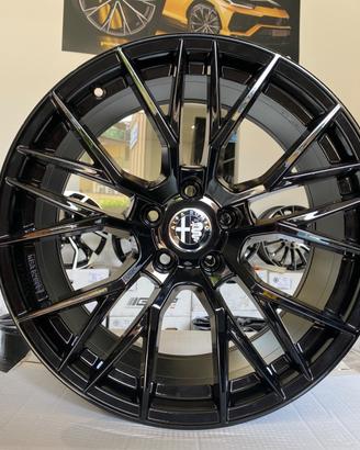 Cerchi NUOVI Alfa Romeo raggio 18 cod.84923