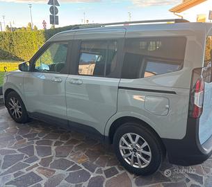 ford tourneo courier 2025