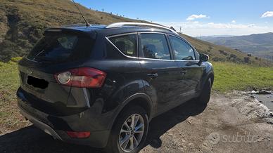 Ford Kuga allestimento Titanium 