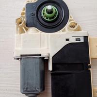 Motorino alzacristalli sx Peugeot 307 cc anno 2006