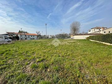 Ter. residenziale in centro ad Arre di 1.462 mq