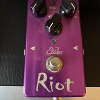 Suhr riot pedale distorsione chitarra