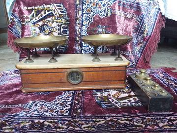 antica bilancia Farmacia - antiquariato d'epoca