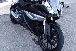 Yamaha YZF R125 2016