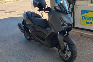 Xmax 300