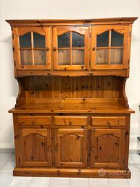 Mobile  rustico in legno con alzata e vetrina
