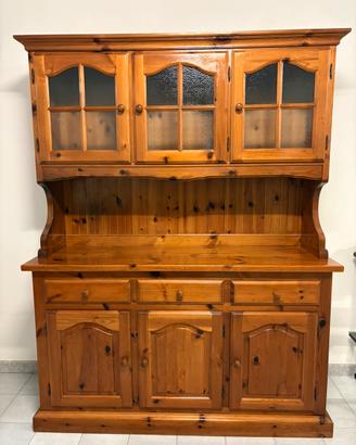Mobile  rustico in legno con alzata e vetrina