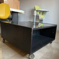 Tavolino basso con ruote ikea