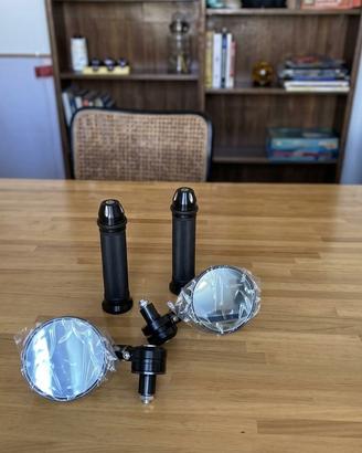 Specchietti "Bar-End" tondi, manopole in alluminio