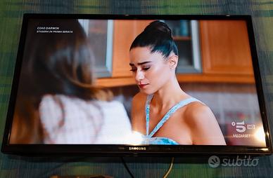 TV Samsung ew con staffa x muro