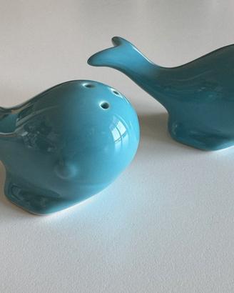 Sale e pepe in ceramica blu azzurro balena