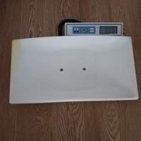 Bilancia per neonati 