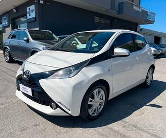 Toyota Aygo 1.0 x-pure 5p