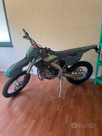 TM 300  2T 2026