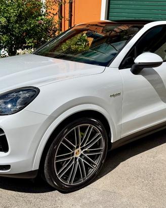 Porsche Cayenne Coupé 3.0 V6 E-Hybrid
