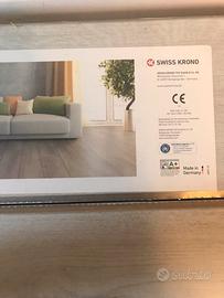 Parquet grigio laminato