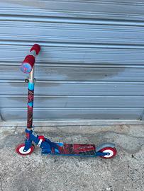 Monopattino spiderman bambini