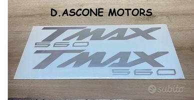 coppia adesivi scudo tmax 560 ARGENTO