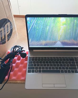 HP 15,6" FHD i5-10th 8-core 16GB 256GB SSD MVMe