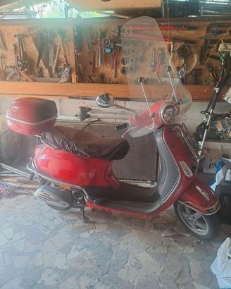 Vespa  LX 50